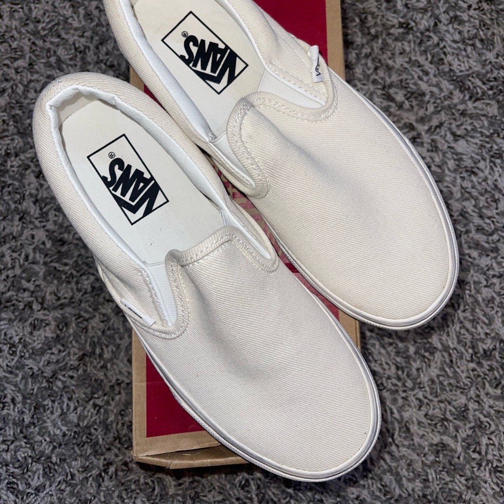 New unused VANS Classic slip on Overwashed Blanc de Blanc
